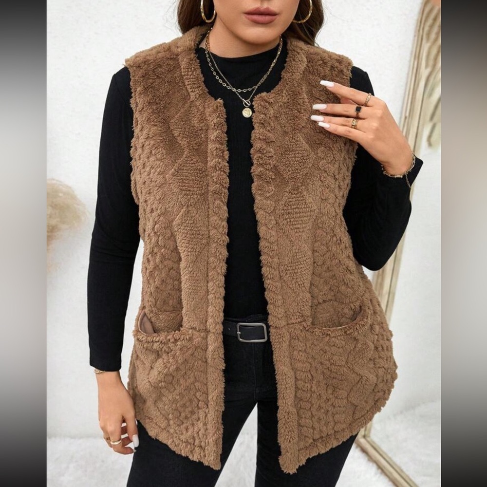 PLUS SIZE WOMEN CASUAL FUZZY TEXTURE AND DOUBLE POCKETED BLAZER